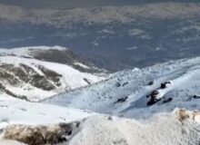 کوهستان پوشیده از برف در الموت